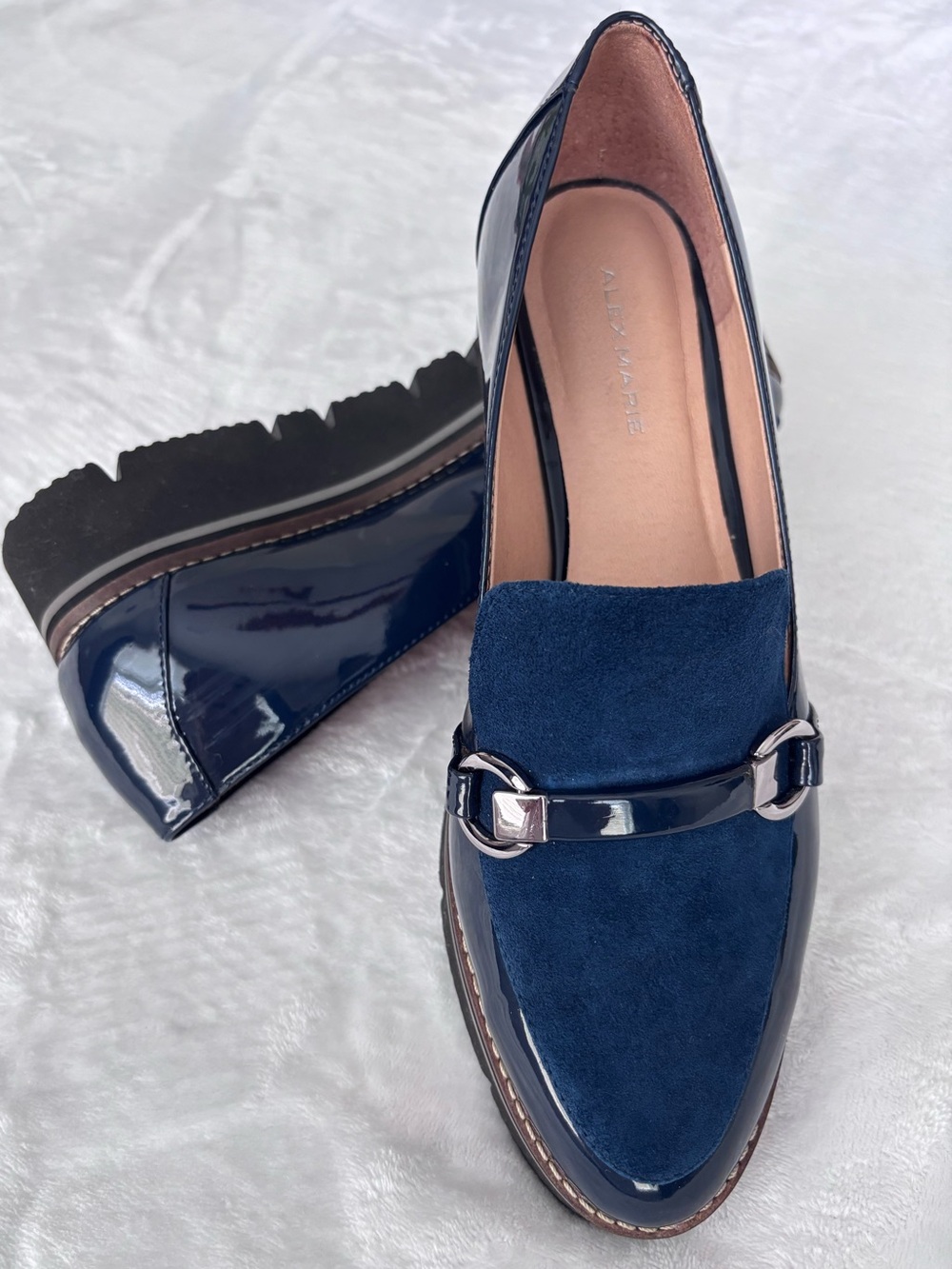 ALEX MARIE Gemima Marine Navy Patent Leather Slip-On Loafer--EUC--9
